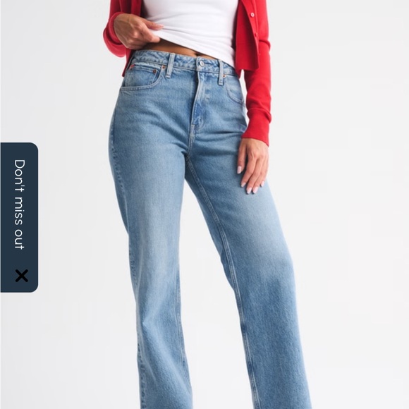 Abercrombie & Fitch Denim - A&F Size 30R Curve Love High Rise 90s Relaxed Heart Embroidered Jean
